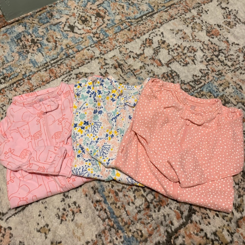 Carters newborn sleepers lot pack
